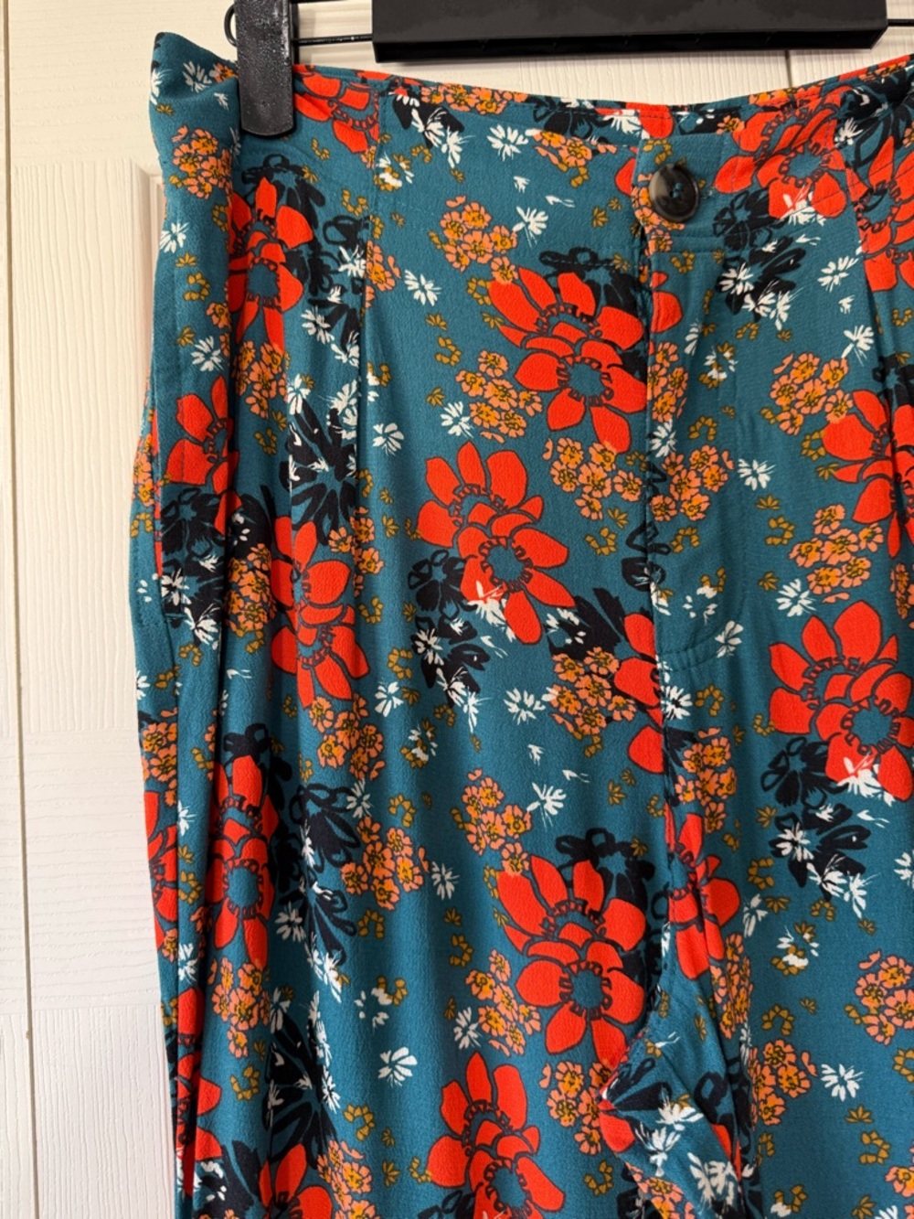 Free People Can't Take my Eyes off You Floral Bell Bottom Flare Pants Size Small - Picture 5 of 12